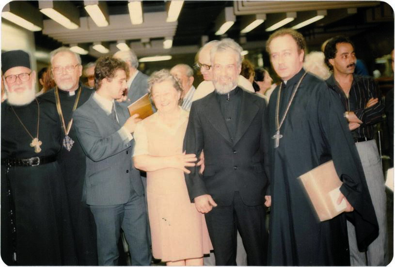 18-parintele-gheorghe-calciu-marturisitorii-ro-in-sua-jfk-nyc-9-august-1985-pr-roman-braga